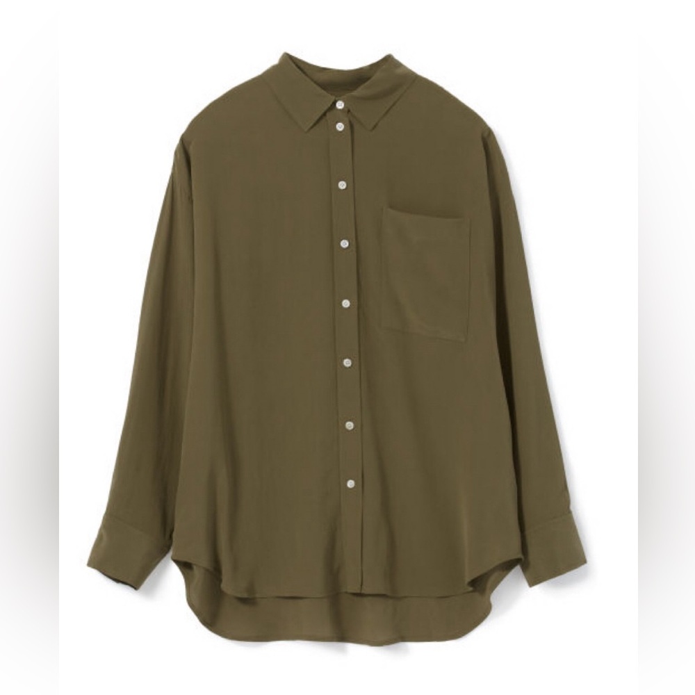 Everlane Clean 100% Silk Relaxed Shirt, Covert Green. Gently used.